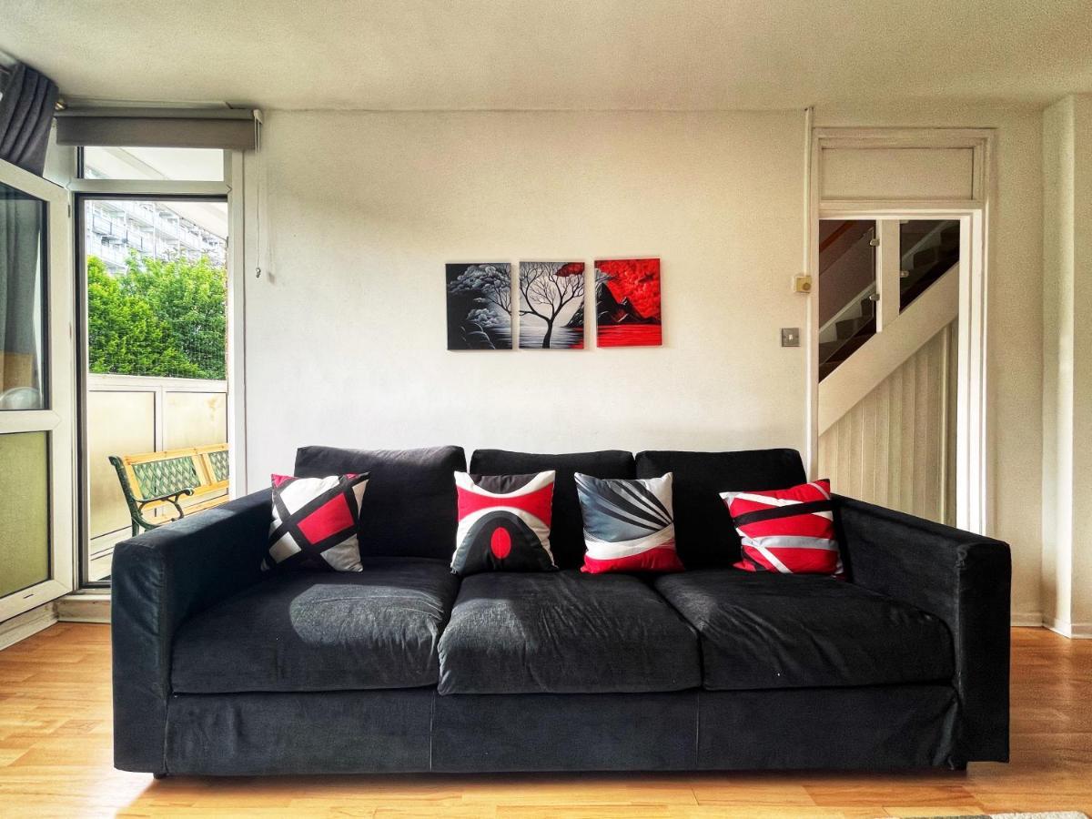Noah'S Place In Mile End London Exterior photo